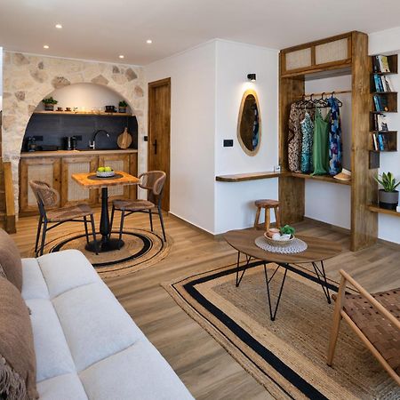 Plastiras Rooms Fira  Bagian luar foto