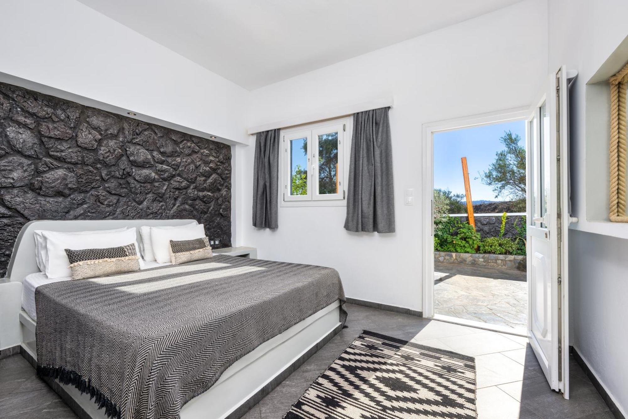 Plastiras Rooms Fira  Bagian luar foto