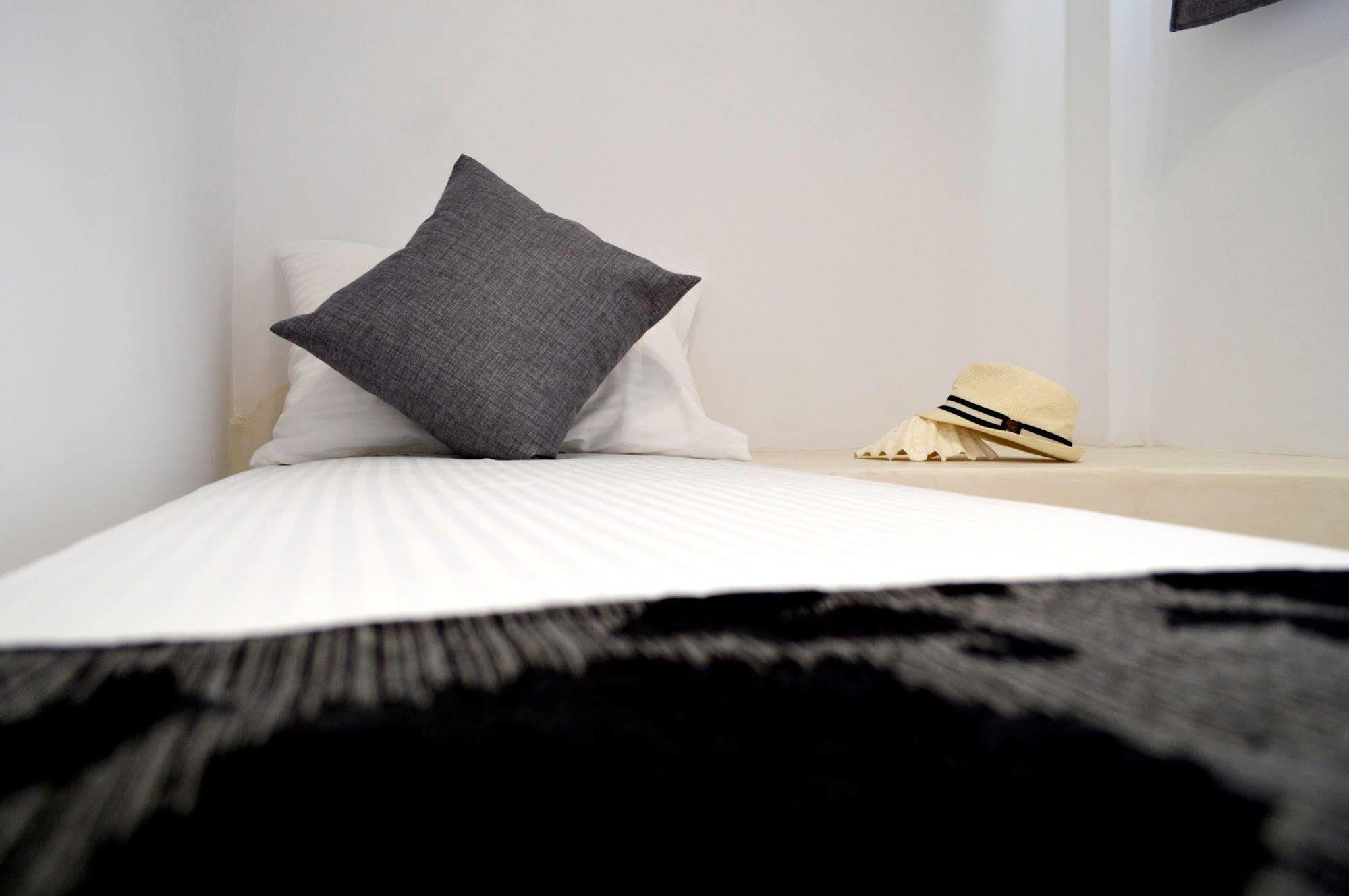 Plastiras Rooms Fira  Bagian luar foto